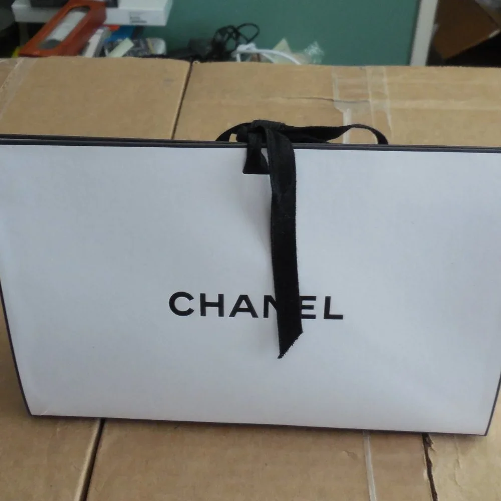 CHANEL Triangle Gift Box Empty 8.75x5.5x3" - Picture 5 of 12